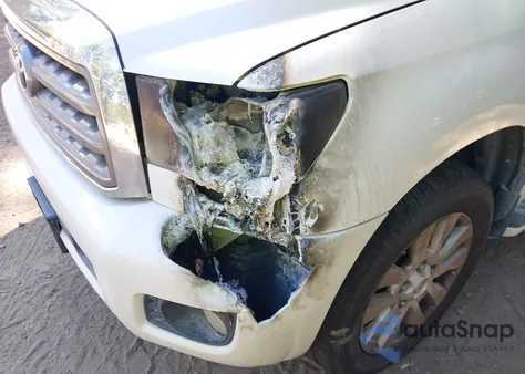 2015 Toyota Sequoia Platinum 5.7L V8 z USA, uszkodzony, nr VIN 5TDDY5G12FS114951